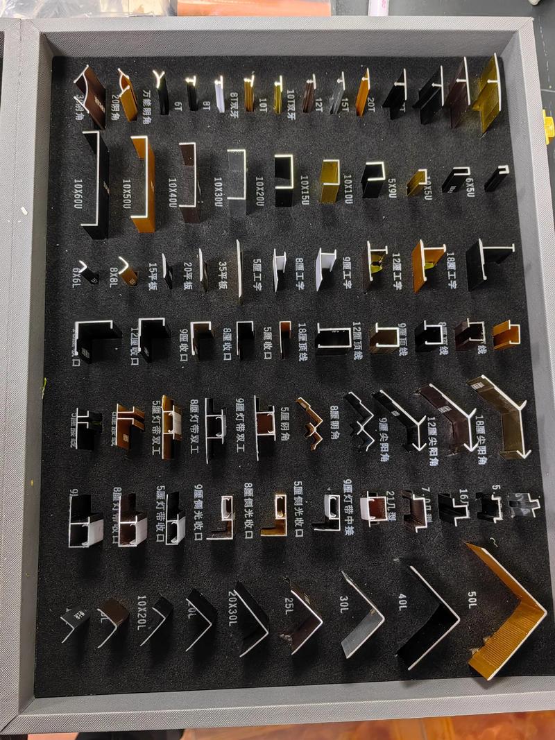 五金配件护墙板系列 专业零售服务，满足您的多样需求